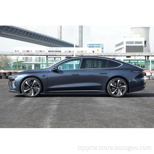 Chinese luxury auto new energy vehicle pure electric car EV 675km big space 5 seats NIO ET7 used cars for sale